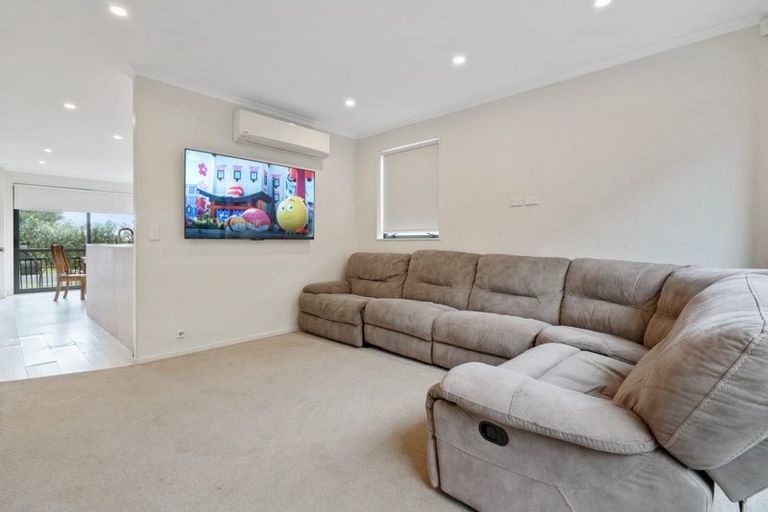 Photo of property in 55 Matairangi Avenue, Totara Heights, Auckland, 2105