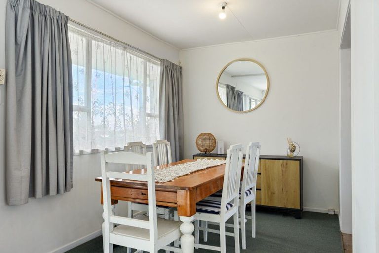 Photo of property in 1 Bay Grove, Pukehangi, Rotorua, 3015