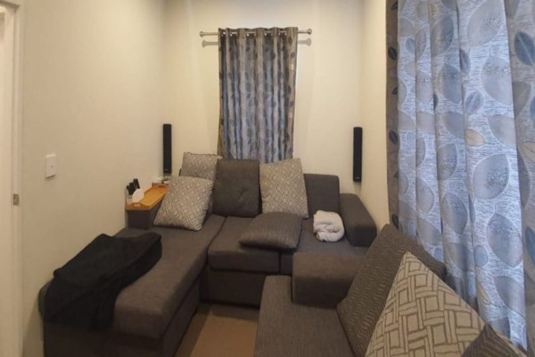 Photo of property in 61 Grove Road, Papakura, 2110