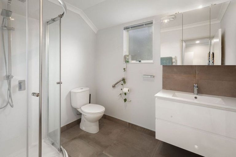 Photo of property in 2 Bransley Grove, Katikati, 3129