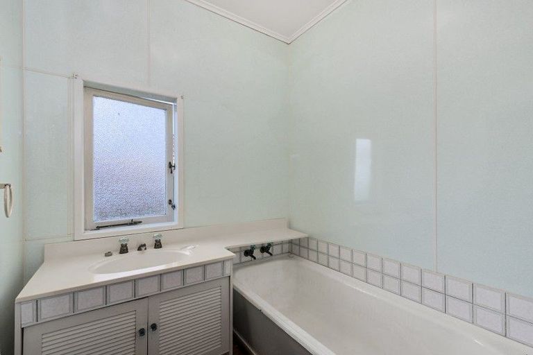 Photo of property in 65 Cook Street, Hamilton East, Hamilton, 3216