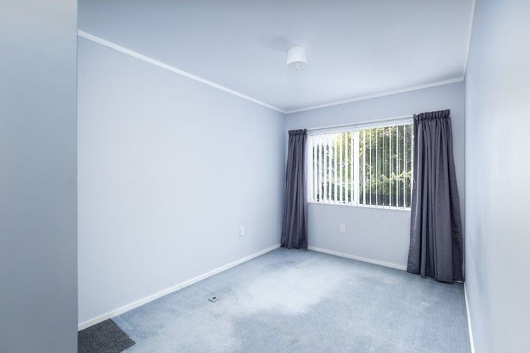 Photo of property in 26 Heta Road, Highlands Park, New Plymouth, 4312