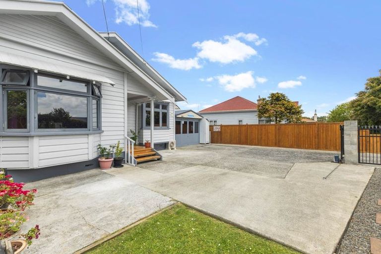Photo of property in 118 Mangere Road, Otahuhu, Auckland, 1062