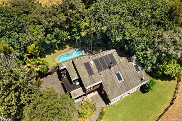 Photo of property in 150 Whangarata Road, Tuakau, 2694