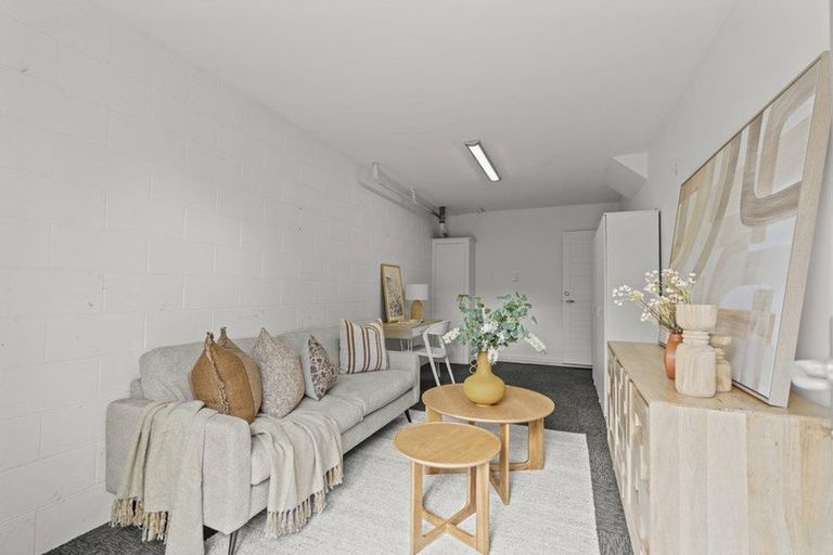 Photo of property in 2/14c Cashmere Road, Cashmere, Christchurch, 8022