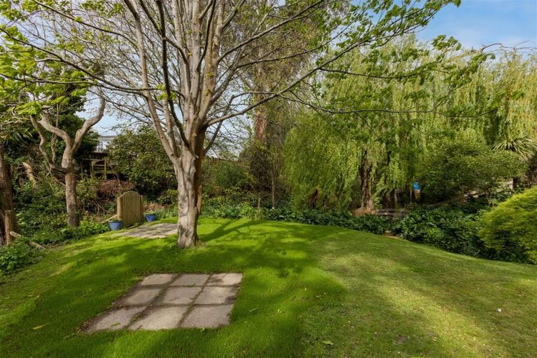 Photo of property in 84c Avonhead Road, Avonhead, Christchurch, 8042