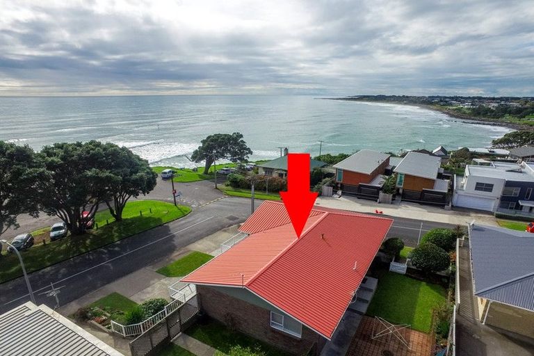 Photo of property in 2 Hobson Street, New Plymouth, 4312