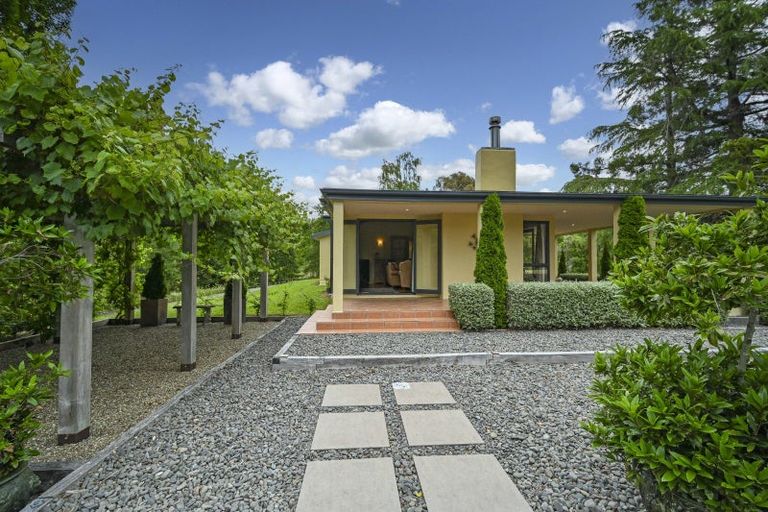 Photo of property in 1544 Kahuranaki Road, Kahuranaki, Havelock North, 4295