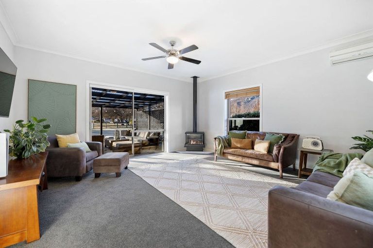 Photo of property in 4 Crawford Place, Lake Hayes, Queenstown, 9304