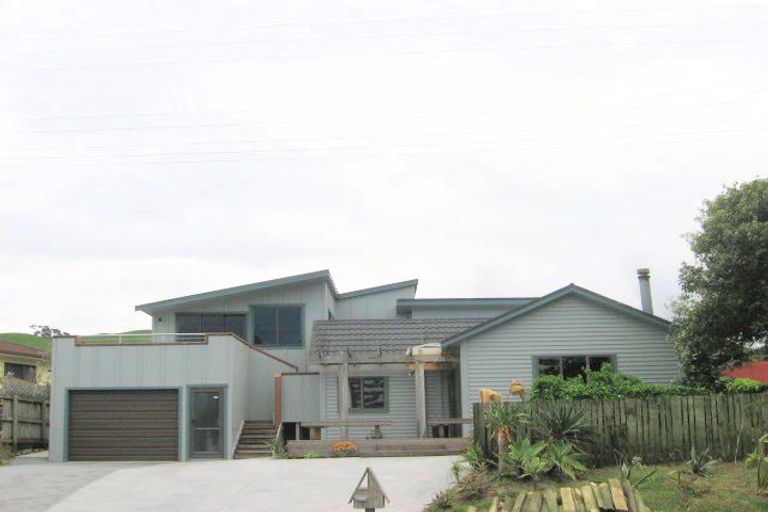 Photo of property in 13 Moana Road, Okitu, Gisborne, 4010