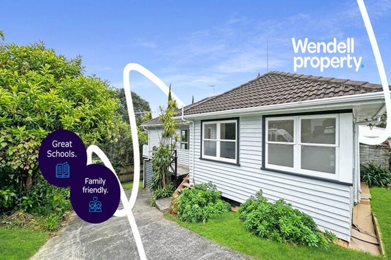Photo of property in 1/17 Lyons Avenue, Murrays Bay, Auckland, 0630