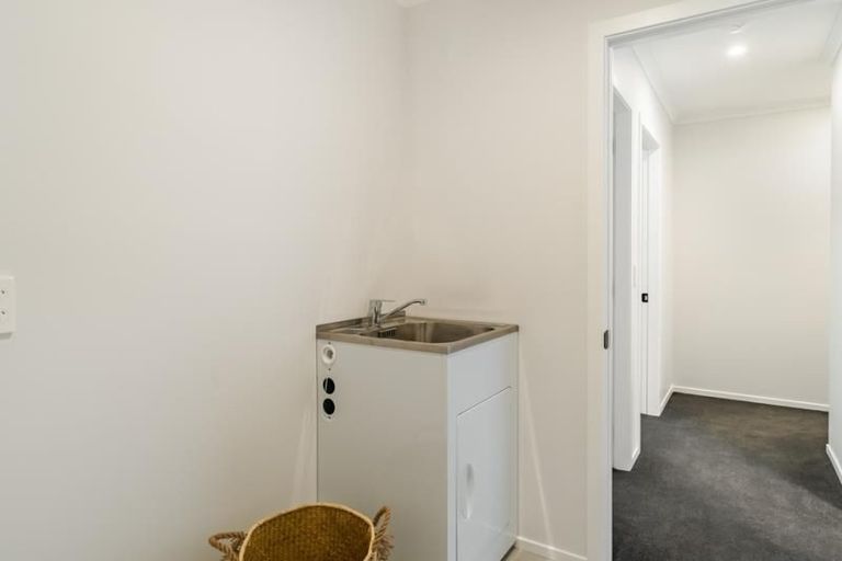 Photo of property in 15 Te Awa Rere Grove, Stokes Valley, Lower Hutt, 5019