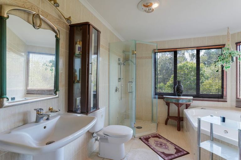 Photo of property in 260 State Highway 16, Kumeu, 0892