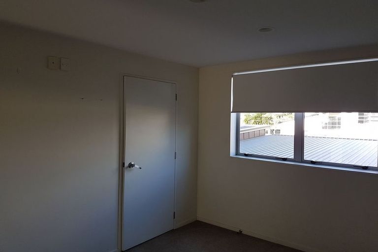 Photo of property in 6/1 Gracechurch Drive, Flat Bush, Auckland, 2016