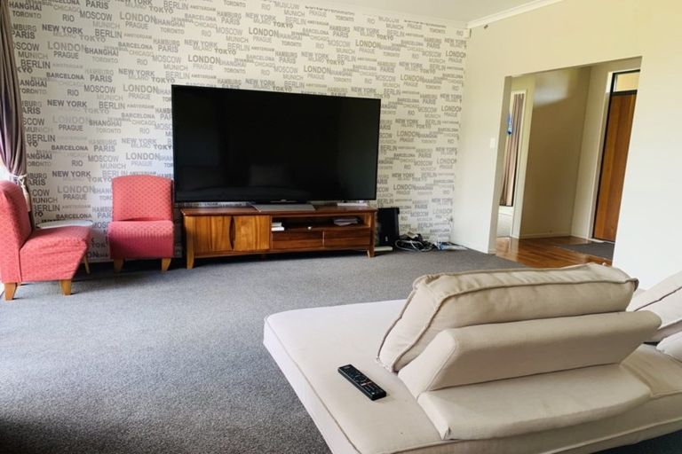 Photo of property in 26 Pitoitoi Avenue, Greenhithe, Auckland, 0632