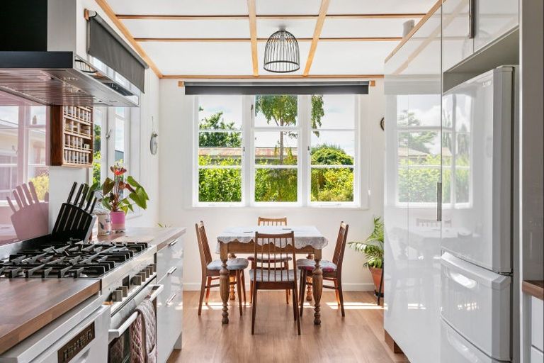 Photo of property in 167 Lytton Road, Elgin, Gisborne, 4010