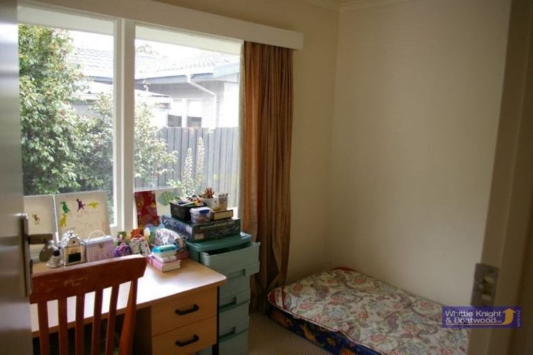 Photo of property in 2/14 Ashfield Place, Ilam, Christchurch, 8041