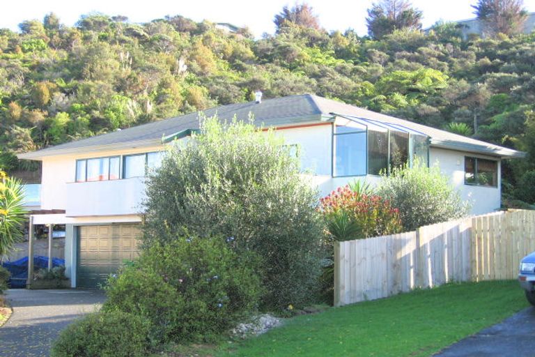 Photo of property in 117 Waldorf Crescent, Orewa, 0931