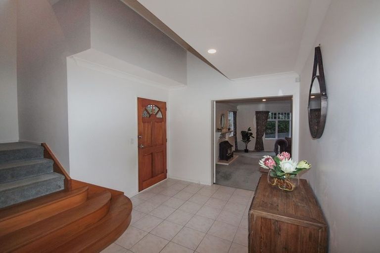 Photo of property in 4 Amesbury Drive, Churton Park, Wellington, 6037
