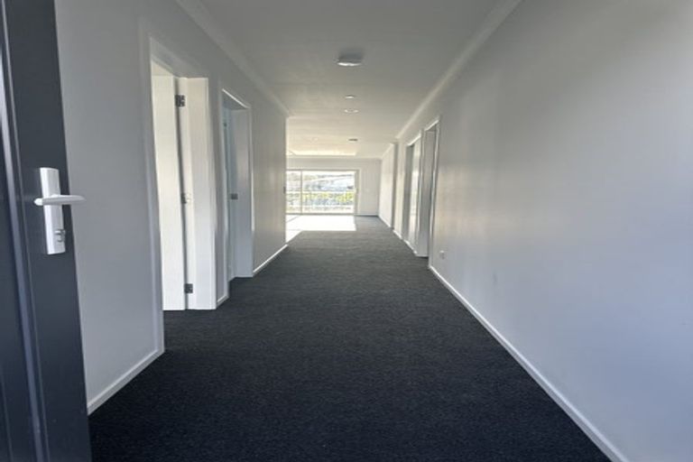 Photo of property in 26 Koru Loop, Paraparaumu, 5032