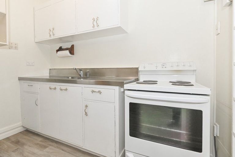 Photo of property in 1001a Beatty Street, Mayfair, Hastings, 4122