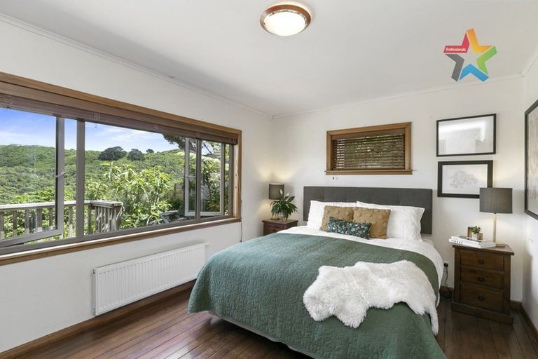 Photo of property in 153 Nevay Road, Miramar, Wellington, 6022