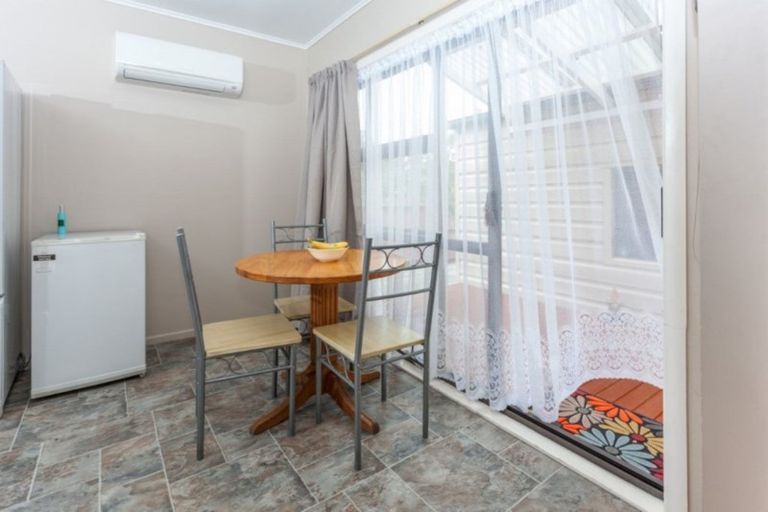 Photo of property in 136 Kiwi Road, Whangamata, 3620