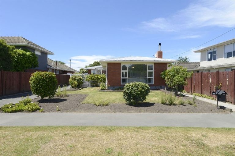 Photo of property in 138 Grimseys Road, Redwood, Christchurch, 8051