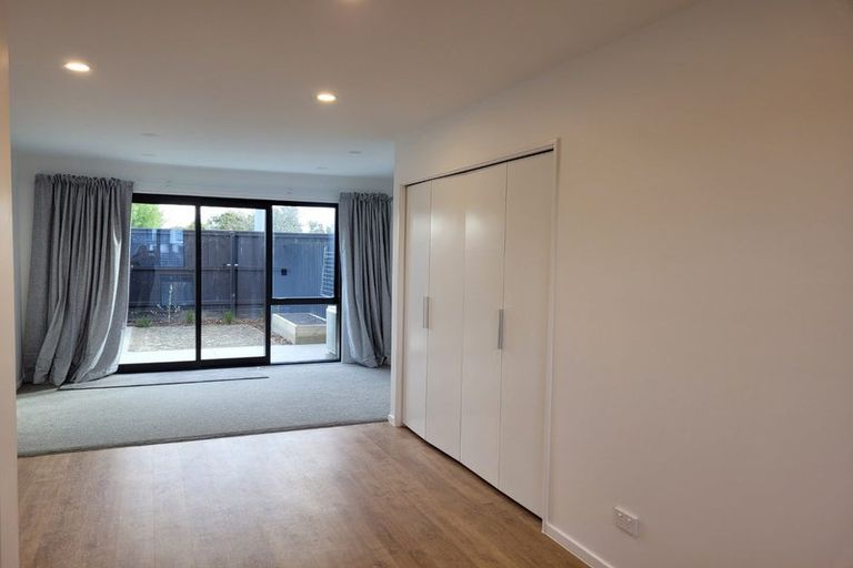 Photo of property in 52 Piripiri Place, Broomfield, Christchurch, 8042