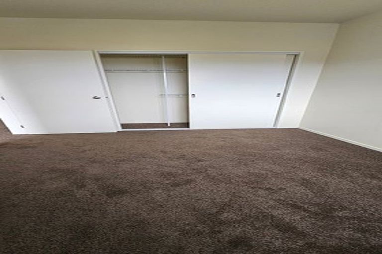 Photo of property in 16/242 Great North Road, Henderson, Auckland, 0612