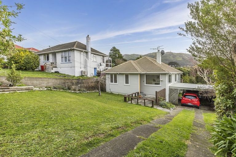 Photo of property in 61 Bell Street, Tawa, Wellington, 5028