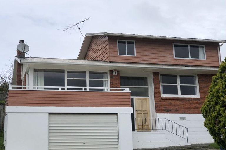 Photo of property in 11 Beswick Place, Birkdale, Auckland, 0626