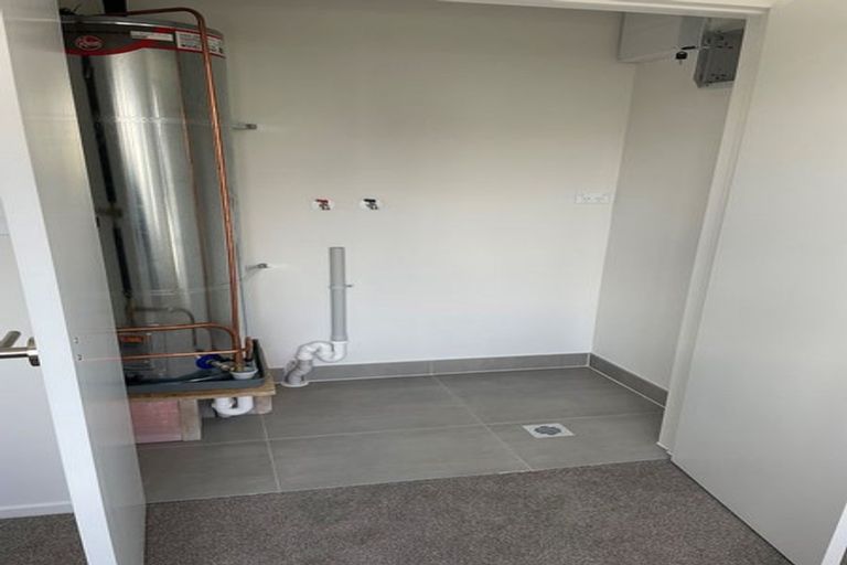 Photo of property in 5/36 Westgate Drive, Westgate, Auckland, 0614