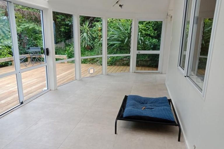 Photo of property in 85 Tirohanga Road, Tirohanga, Lower Hutt, 5010