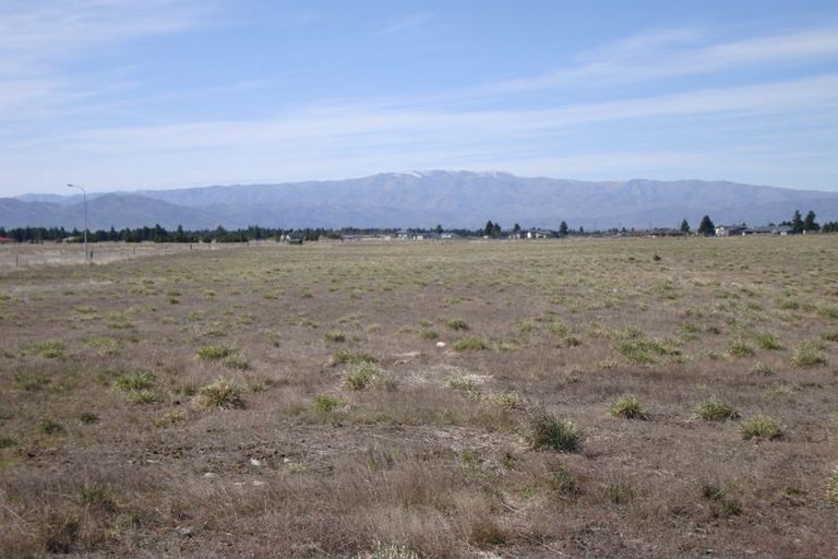 Photo of property in 43 The Drive, Twizel, 7999