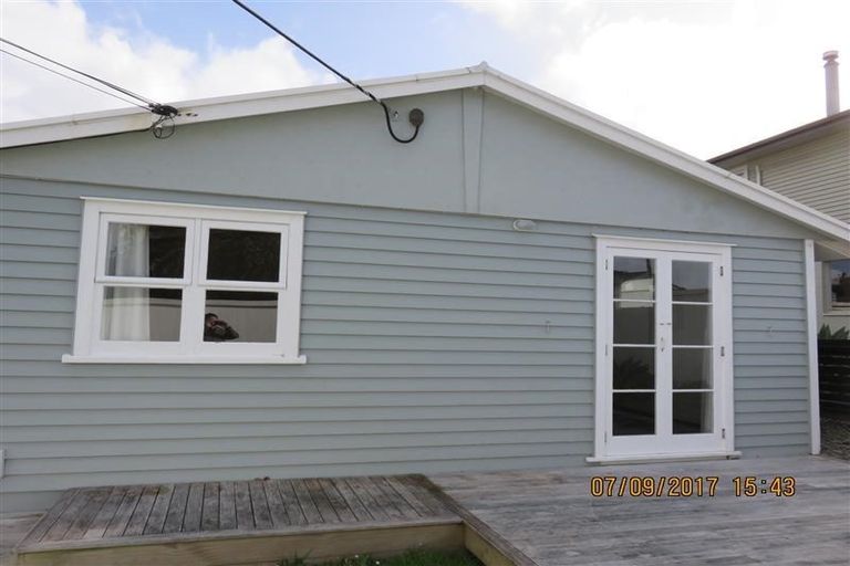 Photo of property in 2/46 Gulf View Road, Murrays Bay, Auckland, 0630