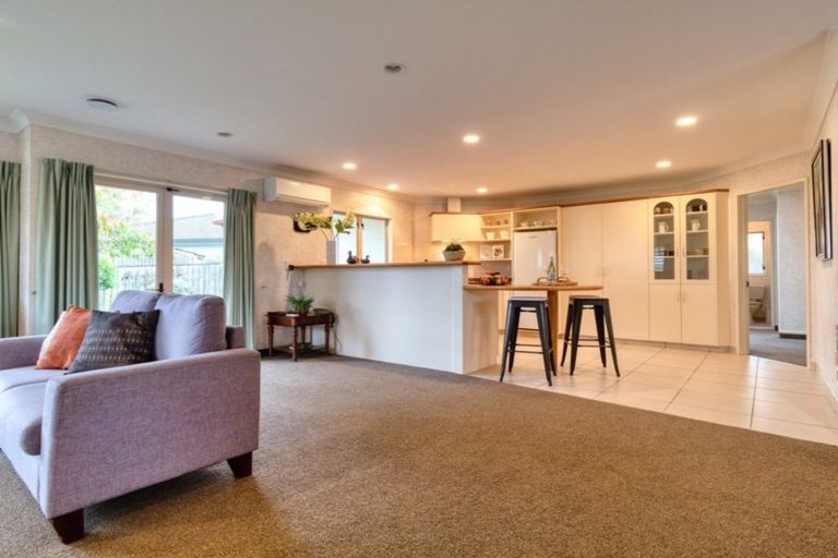 Photo of property in 4 Kingsgate Row, Havelock North, 4130