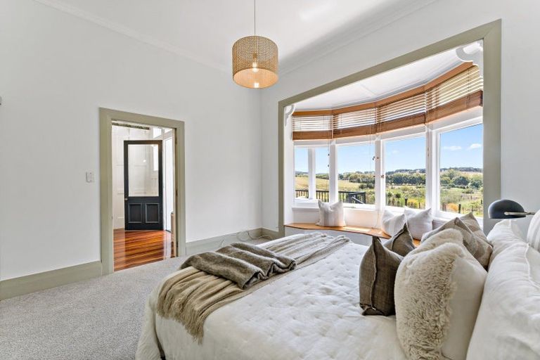 Photo of property in 1539 State Highway 16, Helensville, 0875