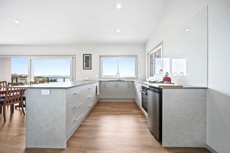 Photo of property in 5 Rangikorero Place, Whangarei Heads, 0174