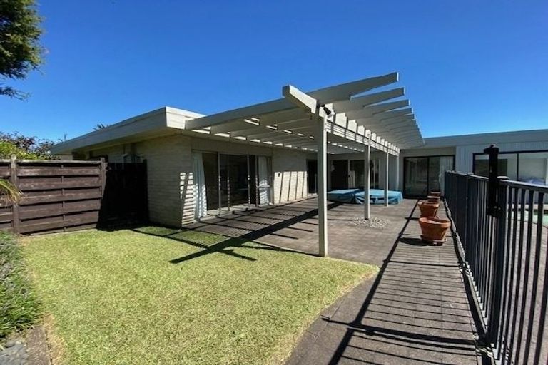 Photo of property in 21a Bramley Drive, Farm Cove, Auckland, 2012