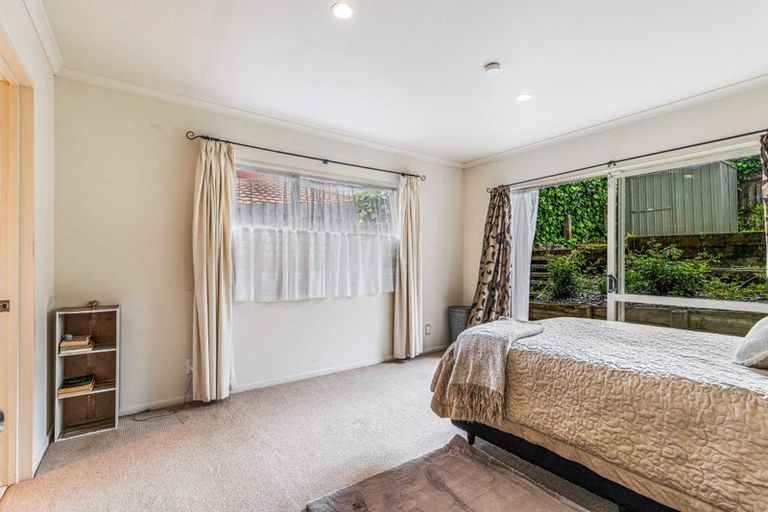 Photo of property in 29 Killygordon Place, Massey, Auckland, 0614