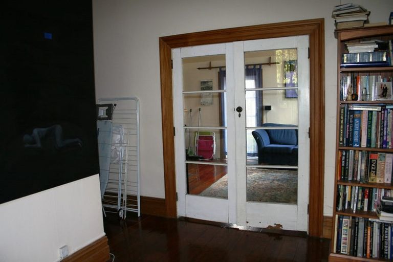 Photo of property in 143 Wadestown Road, Wadestown, Wellington, 6012