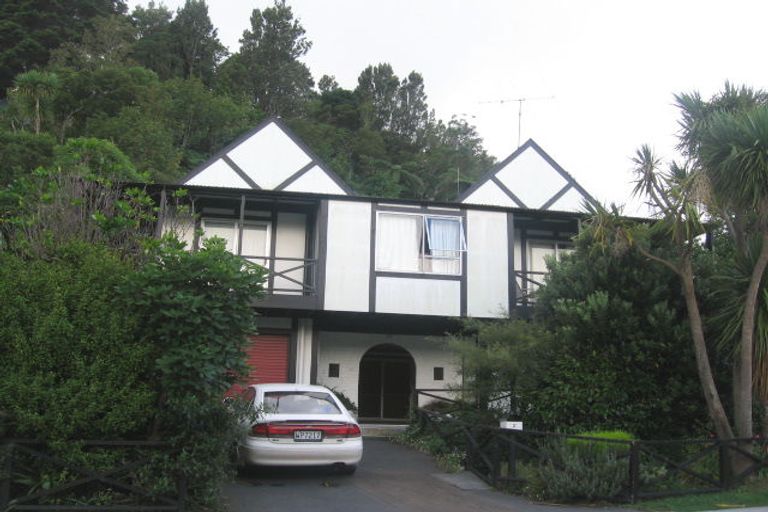 Photo of property in 2 Amapur Drive, Khandallah, Wellington, 6035