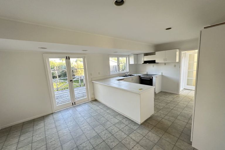 Photo of property in 26 Awatere Street, Clover Park, Auckland, 2023
