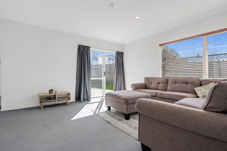 Photo of property in 678d Te Atatu Road, Te Atatu Peninsula, Auckland, 0610