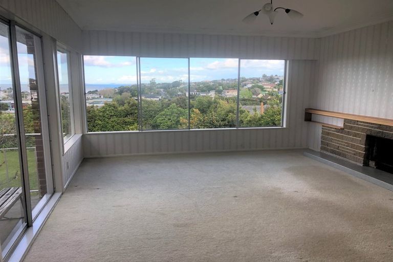Photo of property in 6 Nigel Road, Browns Bay, Auckland, 0630