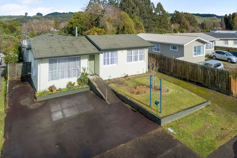 Photo of property in 10 Homedale Street, Pukehangi, Rotorua, 3015