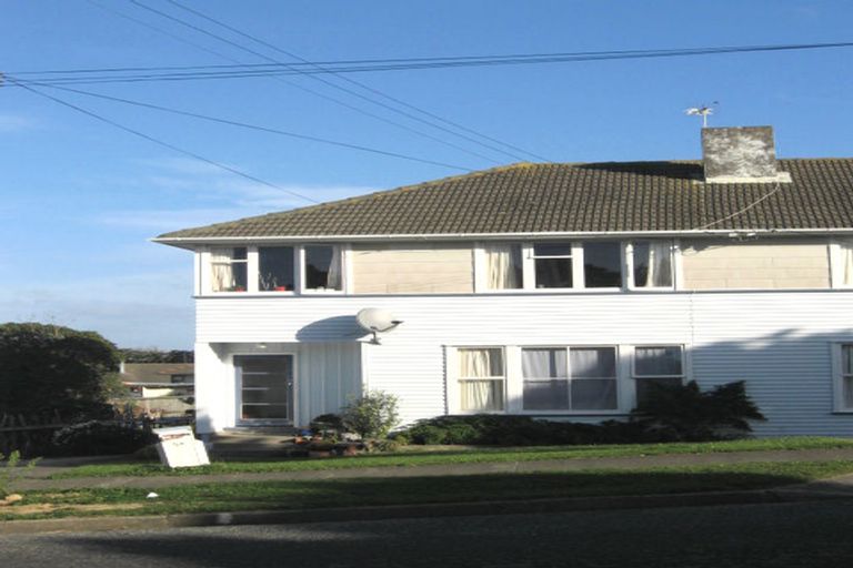 Photo of property in 5a Paenui Street, Titahi Bay, Porirua, 5022