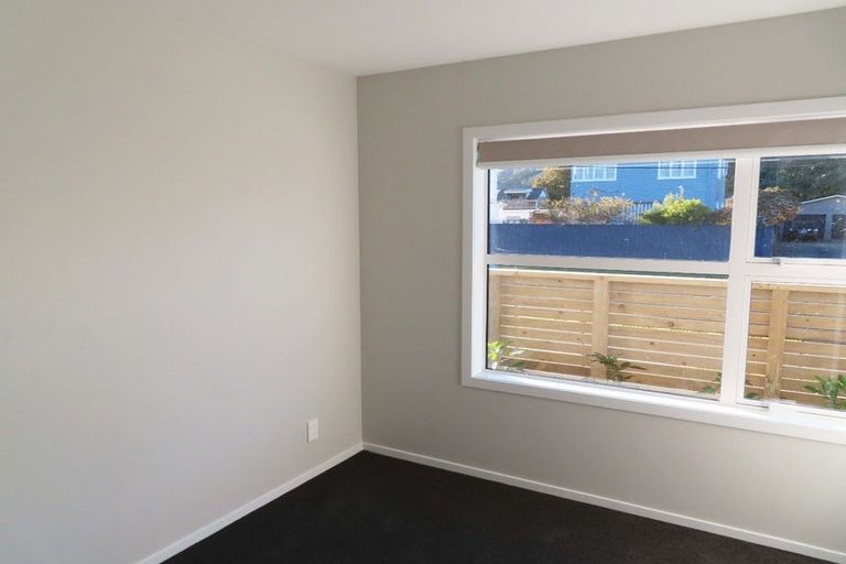 Photo of property in 15 Molesworth Street, Taita, Lower Hutt, 5011