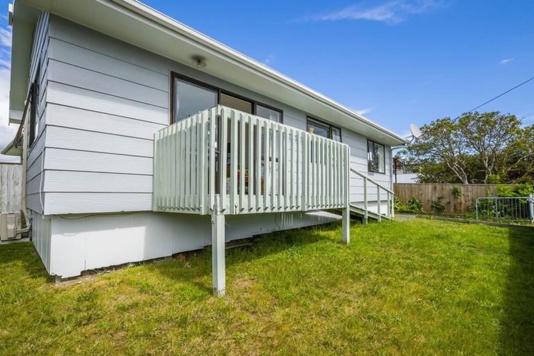Photo of property in 36 Anaru Street, Raumati Beach, Paraparaumu, 5032